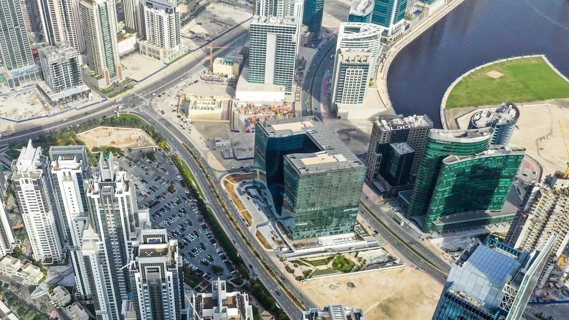 Me Dubai Residences Aparthotel